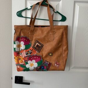 Super cute, colorful, and vibrant Plunder bag.